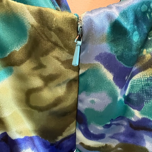 Xscape by Joanna Chen Rare Blue Green Watercolor Peacock Padded Ruched Dress 8 - Picture 3 of 7